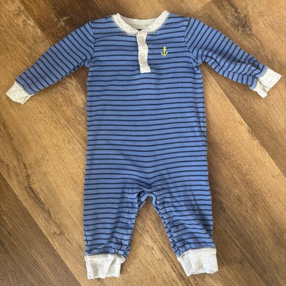 Carter's Long Sleeve Onesie Bundle: Airplanes, Anchor, Dinosaurs - Picture 4 of 7